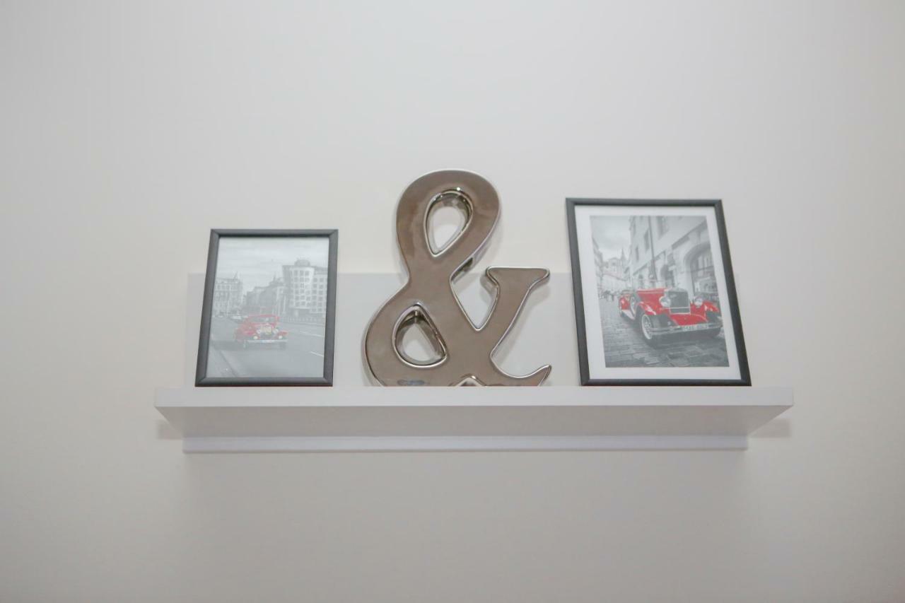 Stylish Apartment A Few Steps From Metro براغ المظهر الخارجي الصورة
